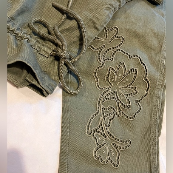 Future Collective Jenny Lopez High-Waisted Paperbag Pants Army Green Size 2 NWT - Picture 4 of 7